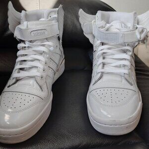 Jeremy Scott Opal Wings 4.0 Adidas collector sneaker